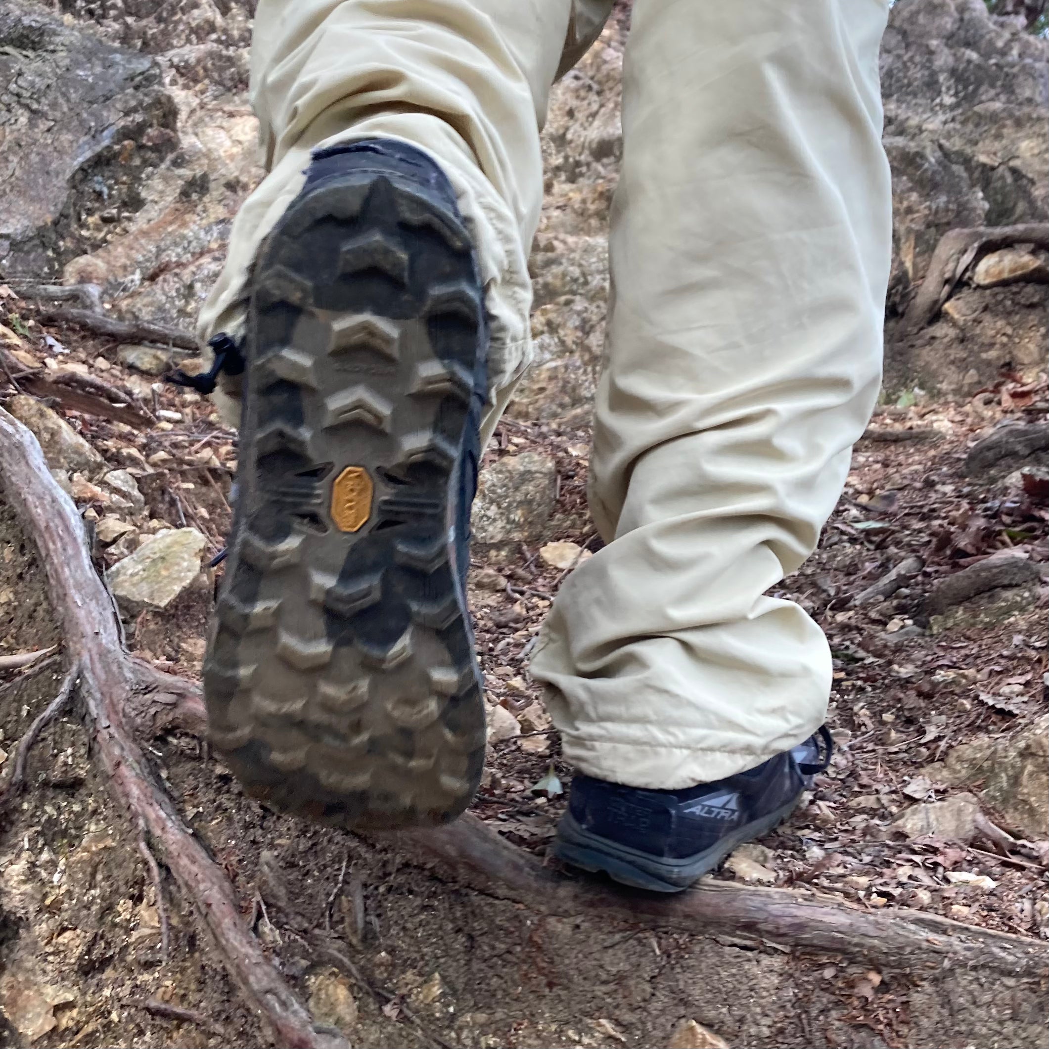 KING MT2 トレイルランニング　シューズ ブラック/ティール King MT2 | ALTRA | キングMT2 | アルトラ－Hiker's Depot｜ハイカーズデポ